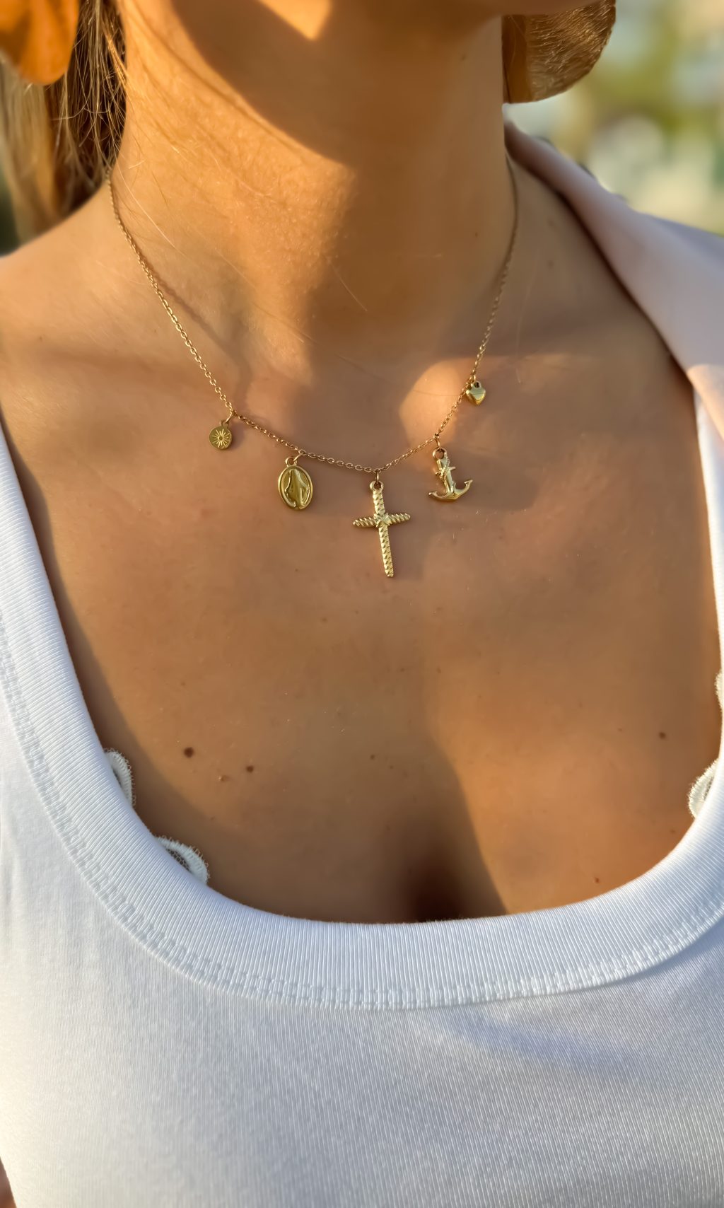 Colar Dourado Pendentes