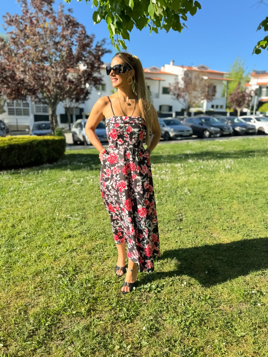 BLACK DRESS WITH RED FLOWERS